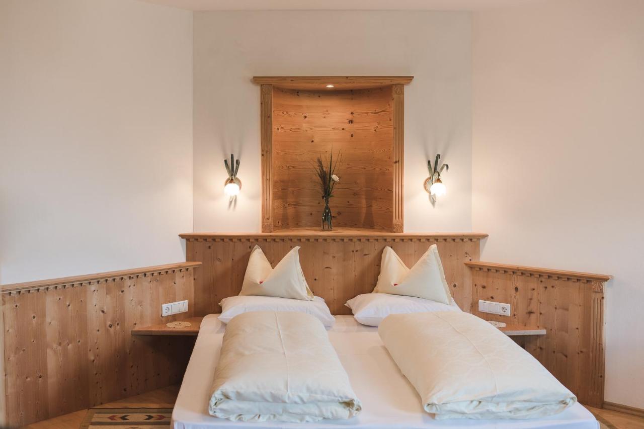 Naturhotel Gruberhof Schenna Bagian luar foto