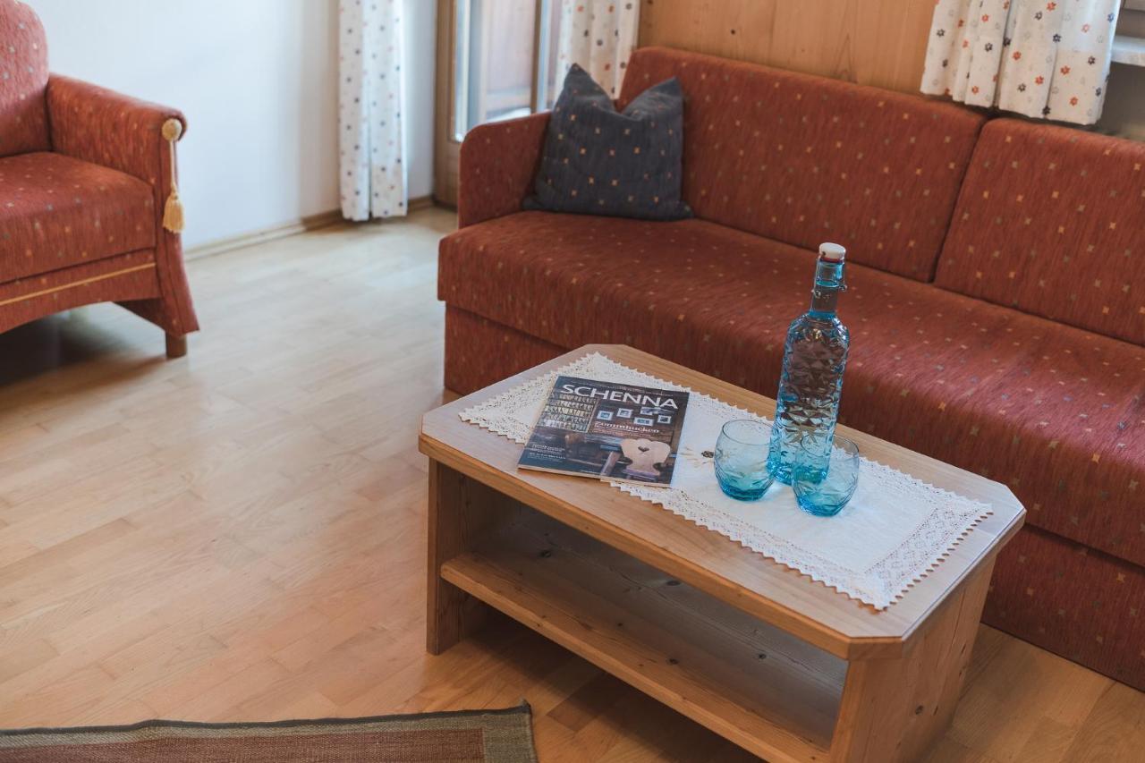 Naturhotel Gruberhof Schenna Bagian luar foto