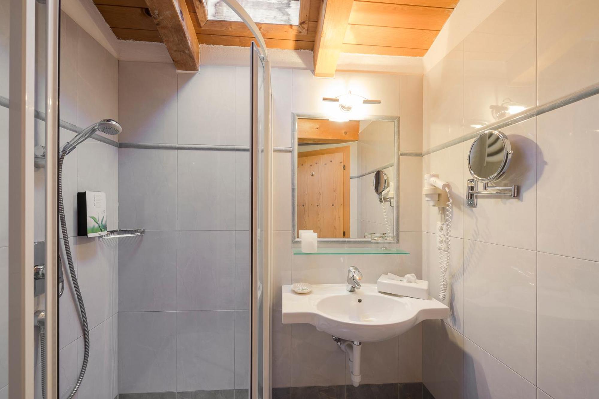 Naturhotel Gruberhof Schenna Bagian luar foto