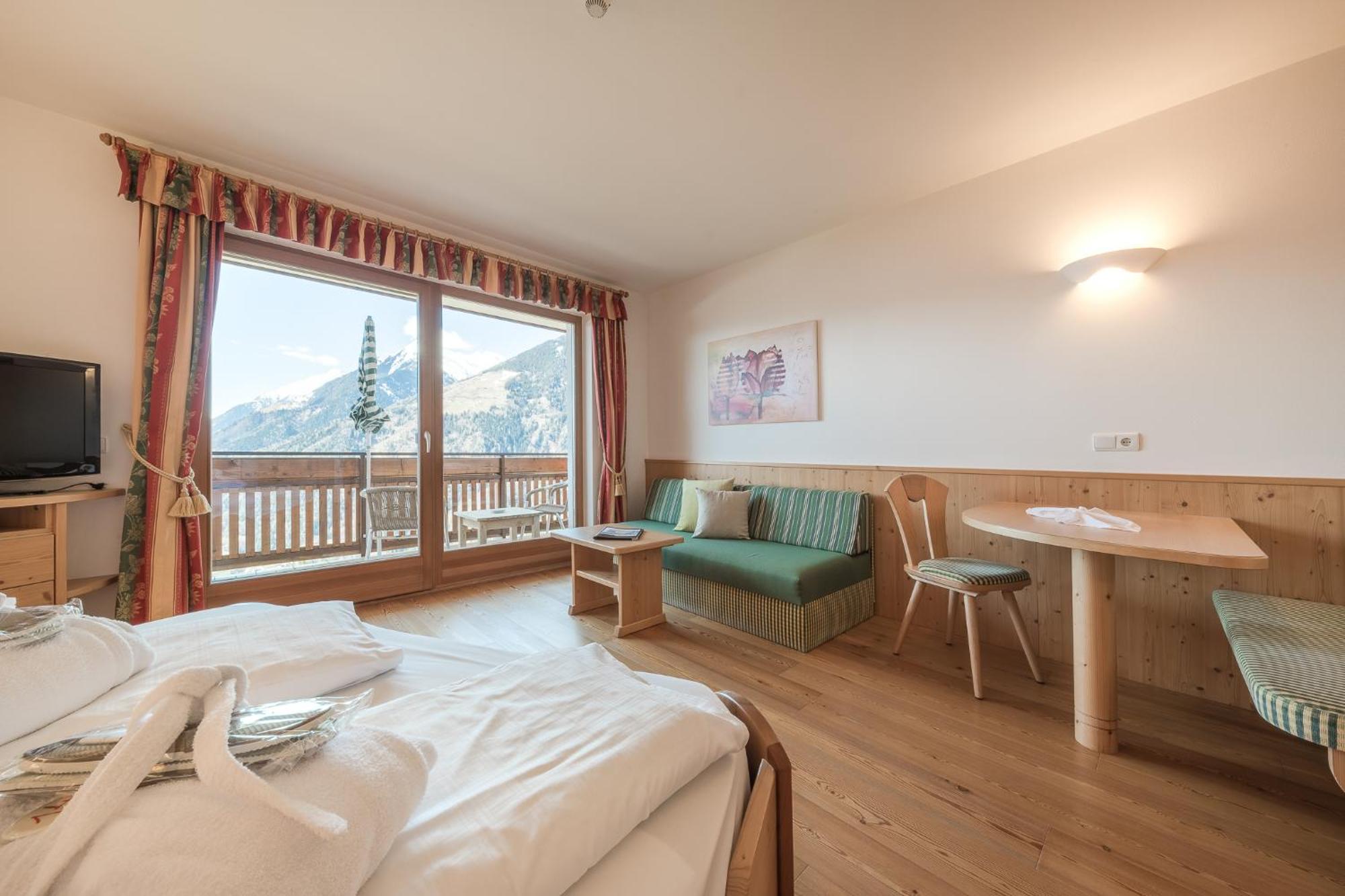 Naturhotel Gruberhof Schenna Bagian luar foto
