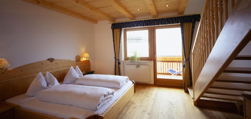 Naturhotel Gruberhof Schenna Bagian luar foto