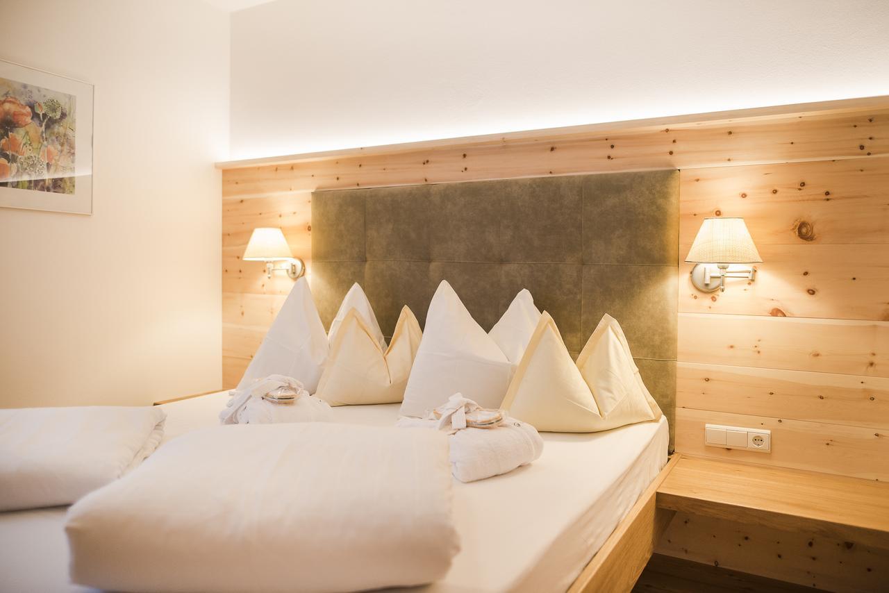Naturhotel Gruberhof Schenna Bagian luar foto